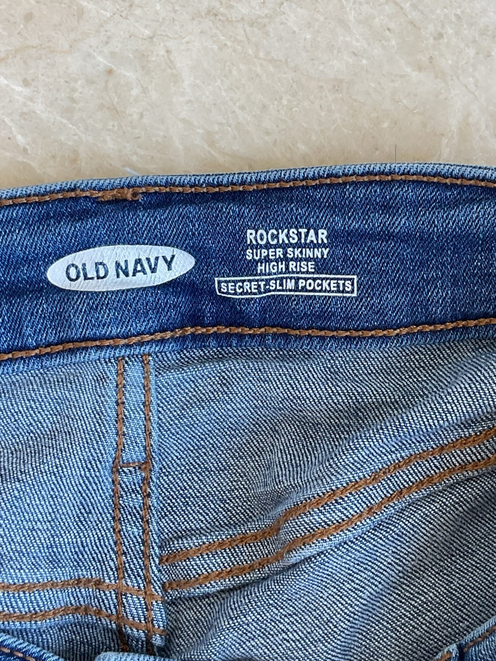 (2) Old Navy women’s Rockstar Jeans - Picture 8 of 9